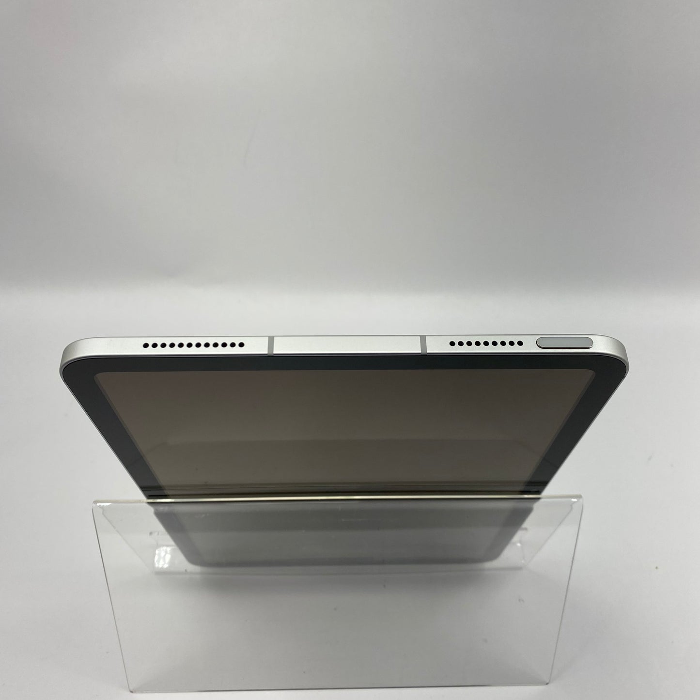 WiFi Only Apple iPad 11" (A16) 128GB Silver MD7F4LL/A
