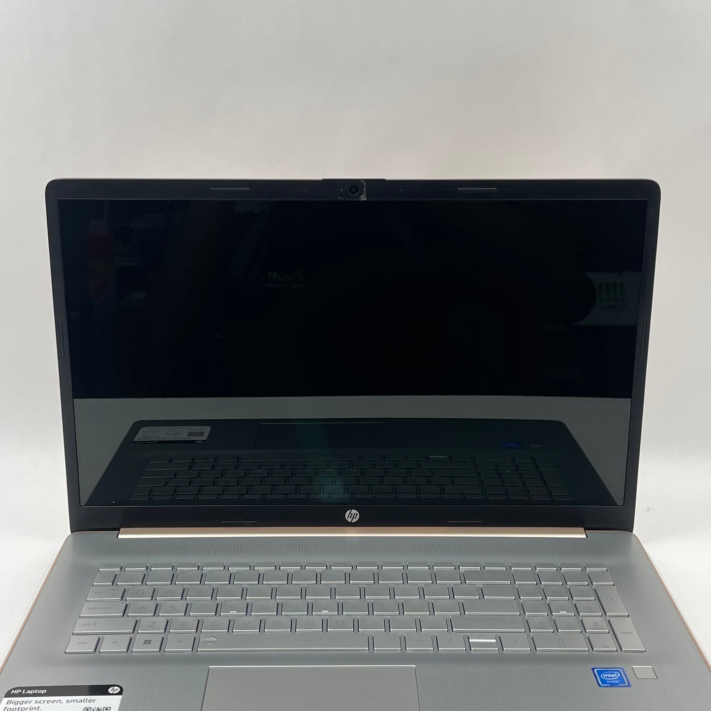 HP Laptop 17-CN0045NR 17.3" Celeron N4120 1.1GHz 4GB RAM 256GB SSD
