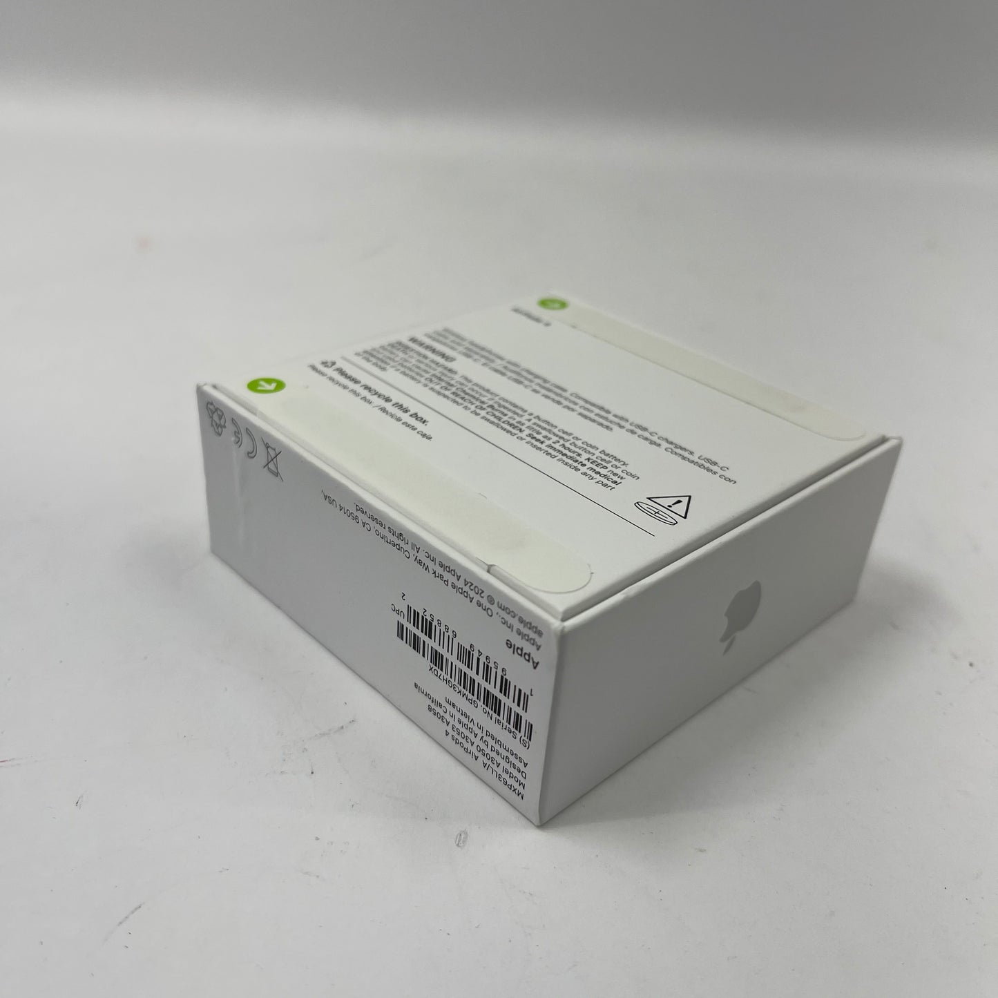 New Apple AirPods 4th Gen with Charging Case A3053 A3050 A3058 MXP63LL/A
