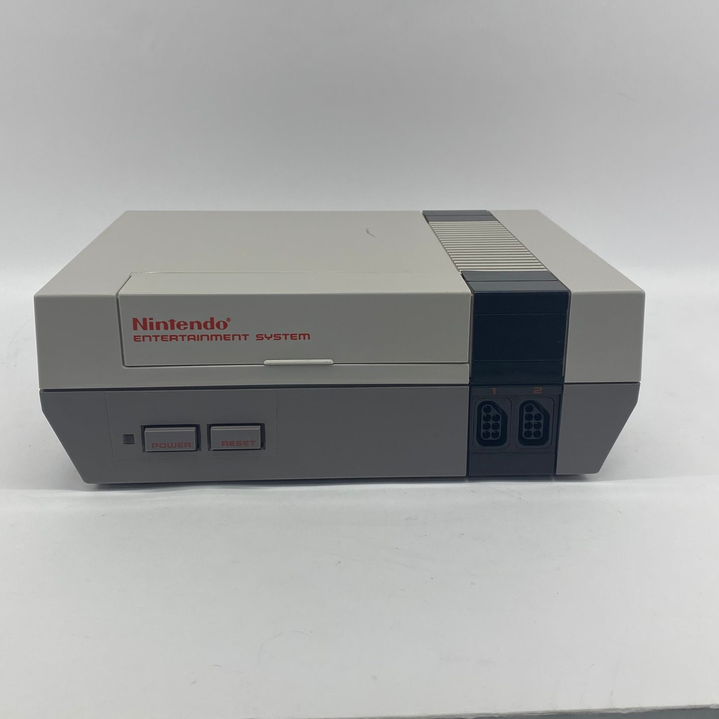 Nintendo Entertainment System NES Video Game Console NES-001 Gray
