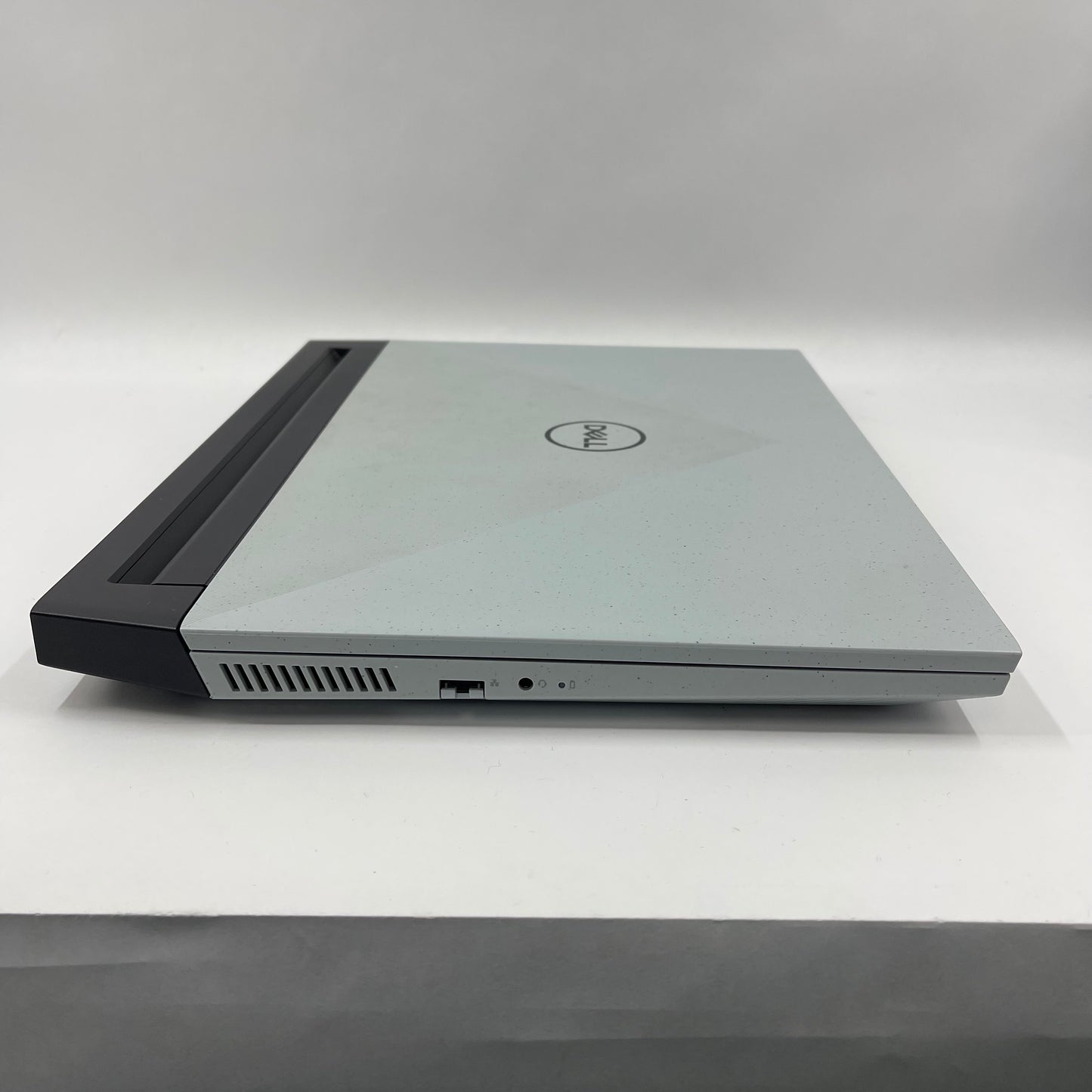 Dell G15 5525 2P3NM 15.6" Ryzen 5 6600H 8GB RAM 512GB SSD GeForce RTX 3050