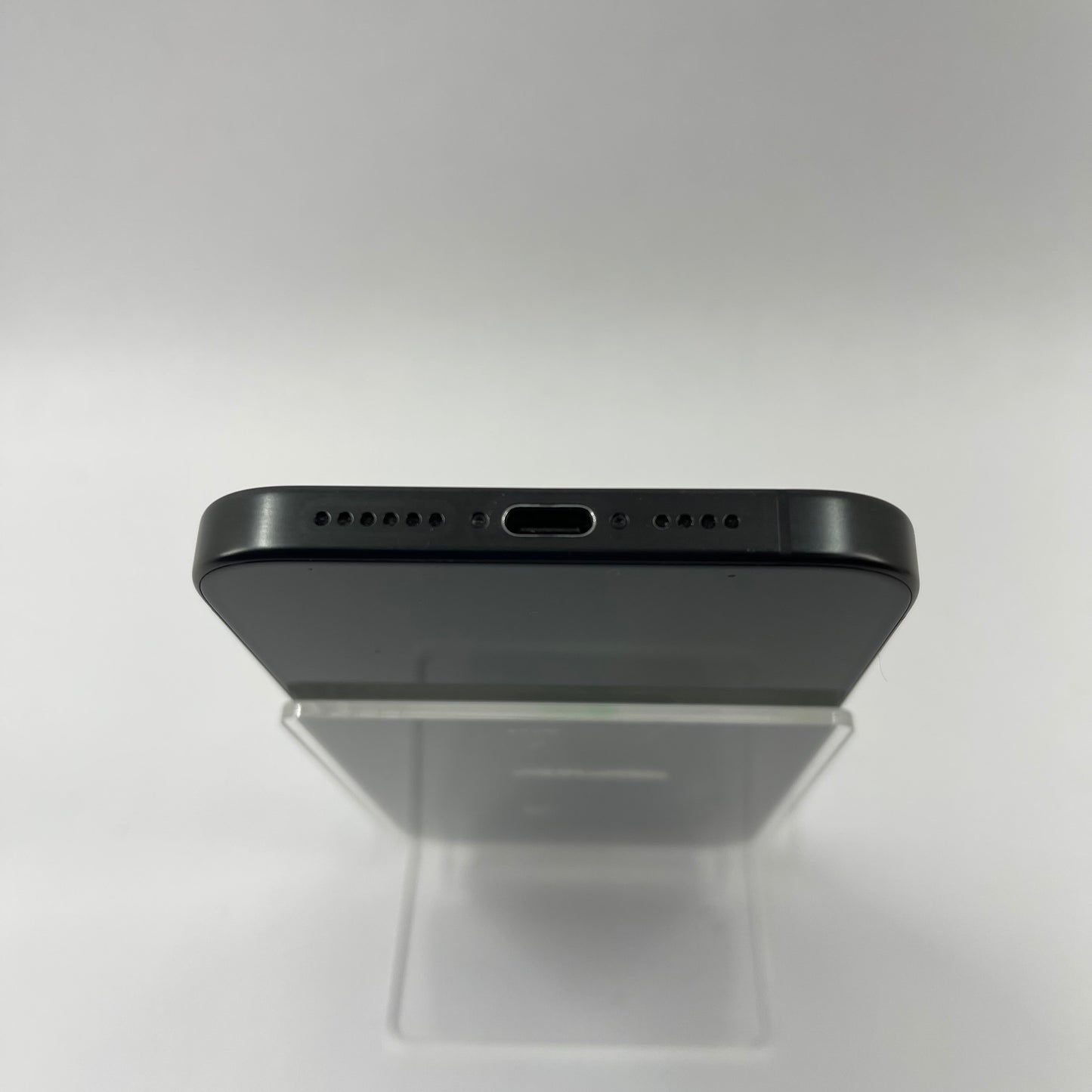 Unlocked Apple iPhone 15 Pro Max 256GB Black Titanium NU663LL/A