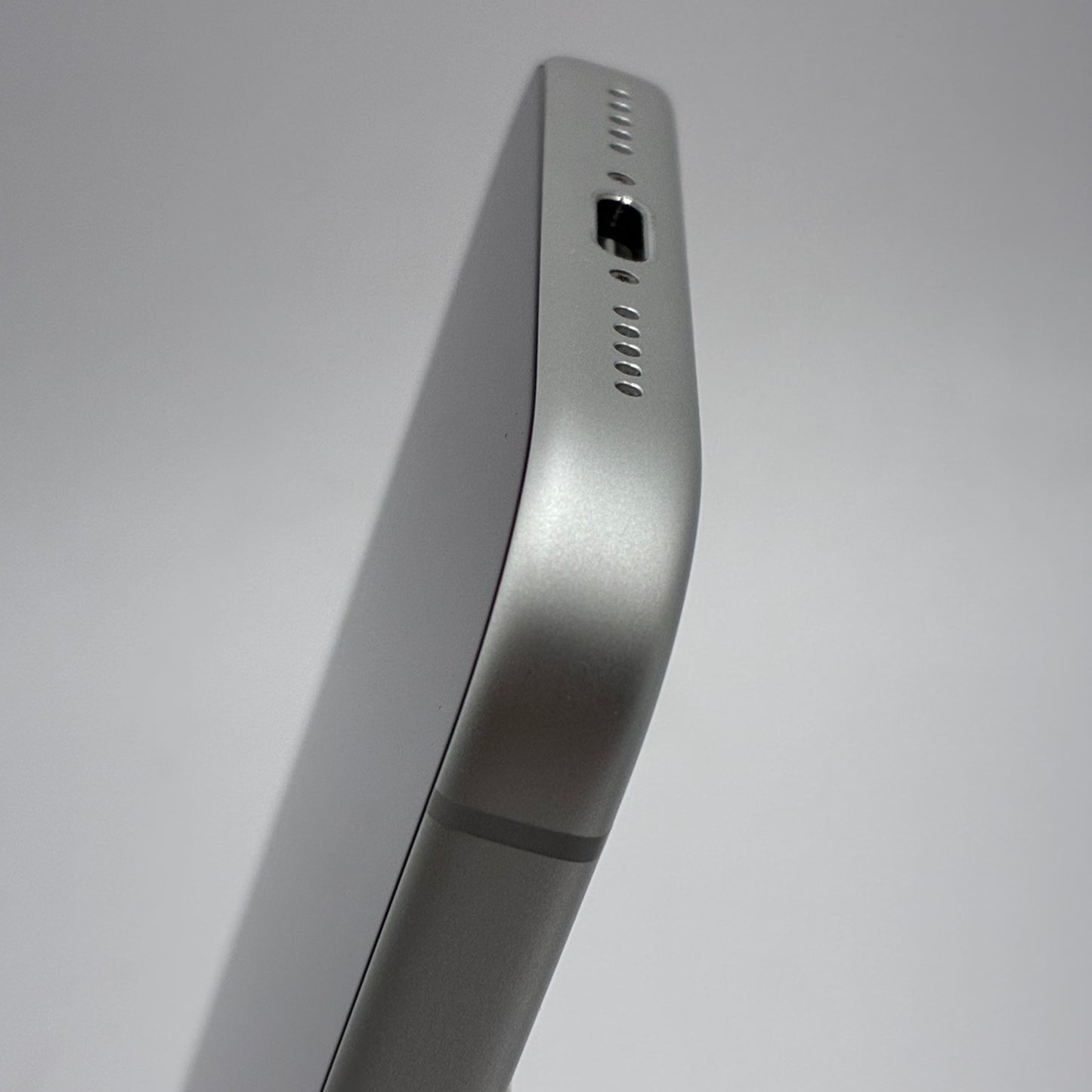 Factory Unlocked Apple iPhone 17 Pro 256GB Silver MG7K4LL/A