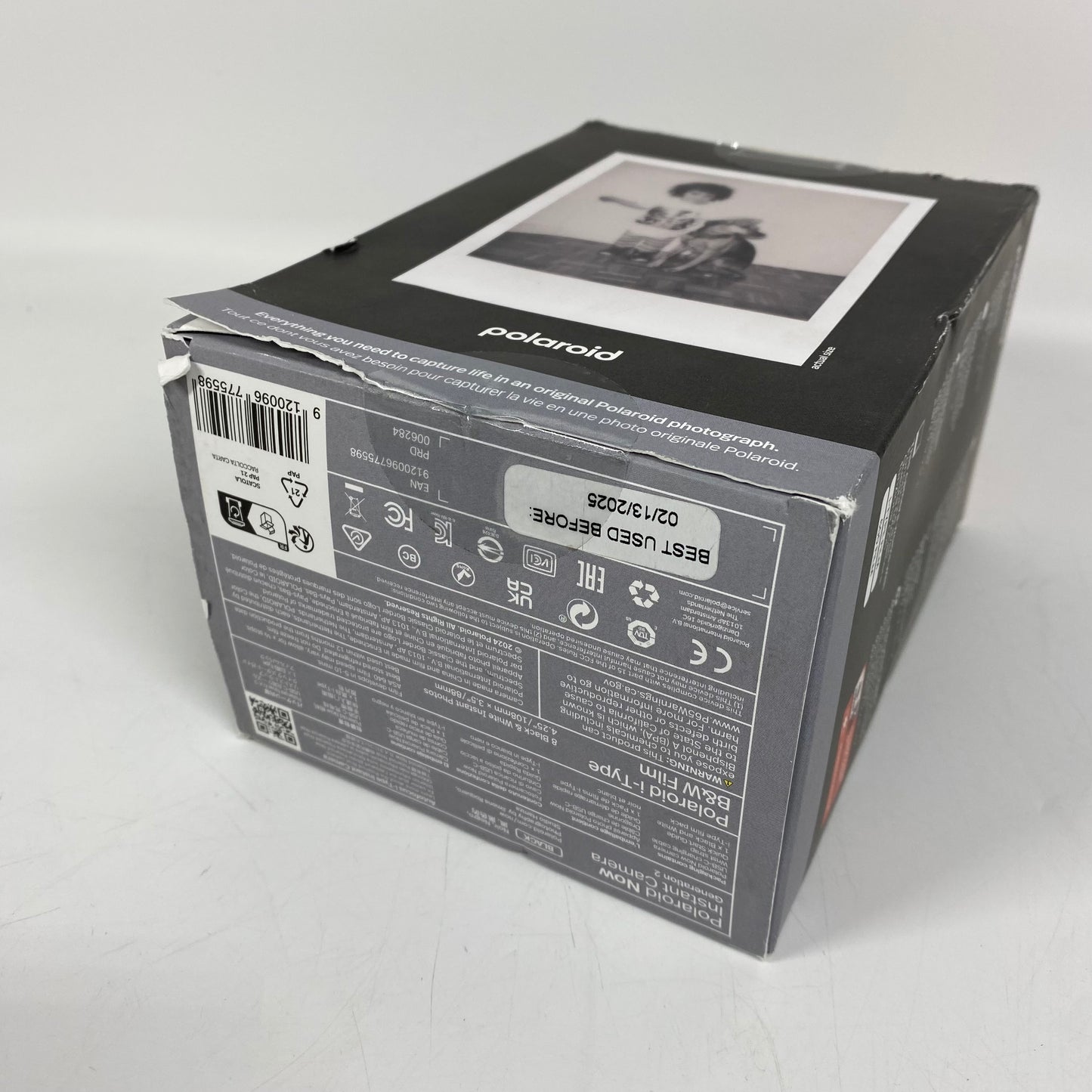 New Polaroid Now Instant Camera Generation 2 + 8 Photos Bundle Black PRD006284