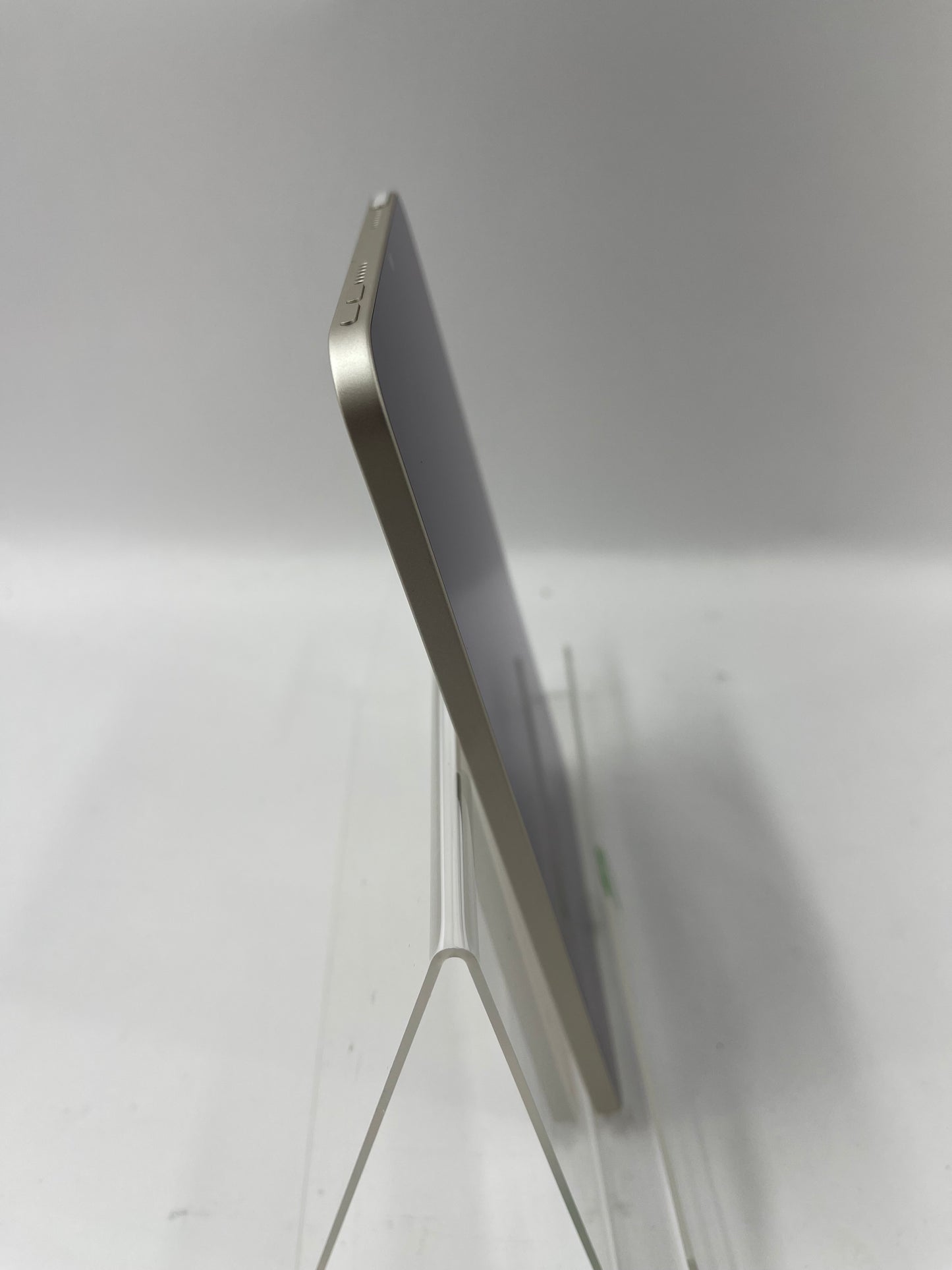 WiFi Only Apple iPad Mini 6th Gen 64GB Starlight MK7P3LL/A