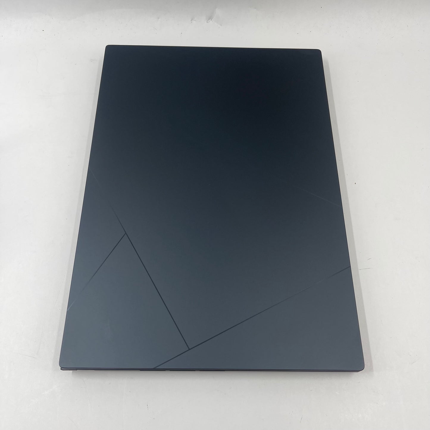 ASUS Zenbook Q420V 14.5" i7-13700H 2.4GHz 16GB RAM 512GB SSD