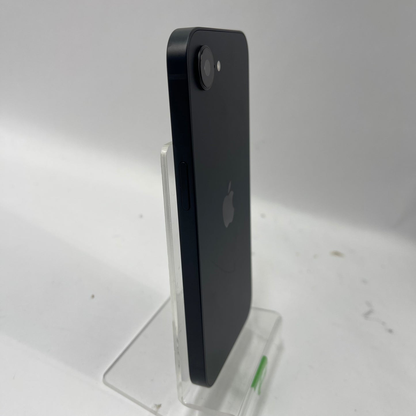Unlocked Apple iPhone 16e 128GB Black MD0D4LL/A