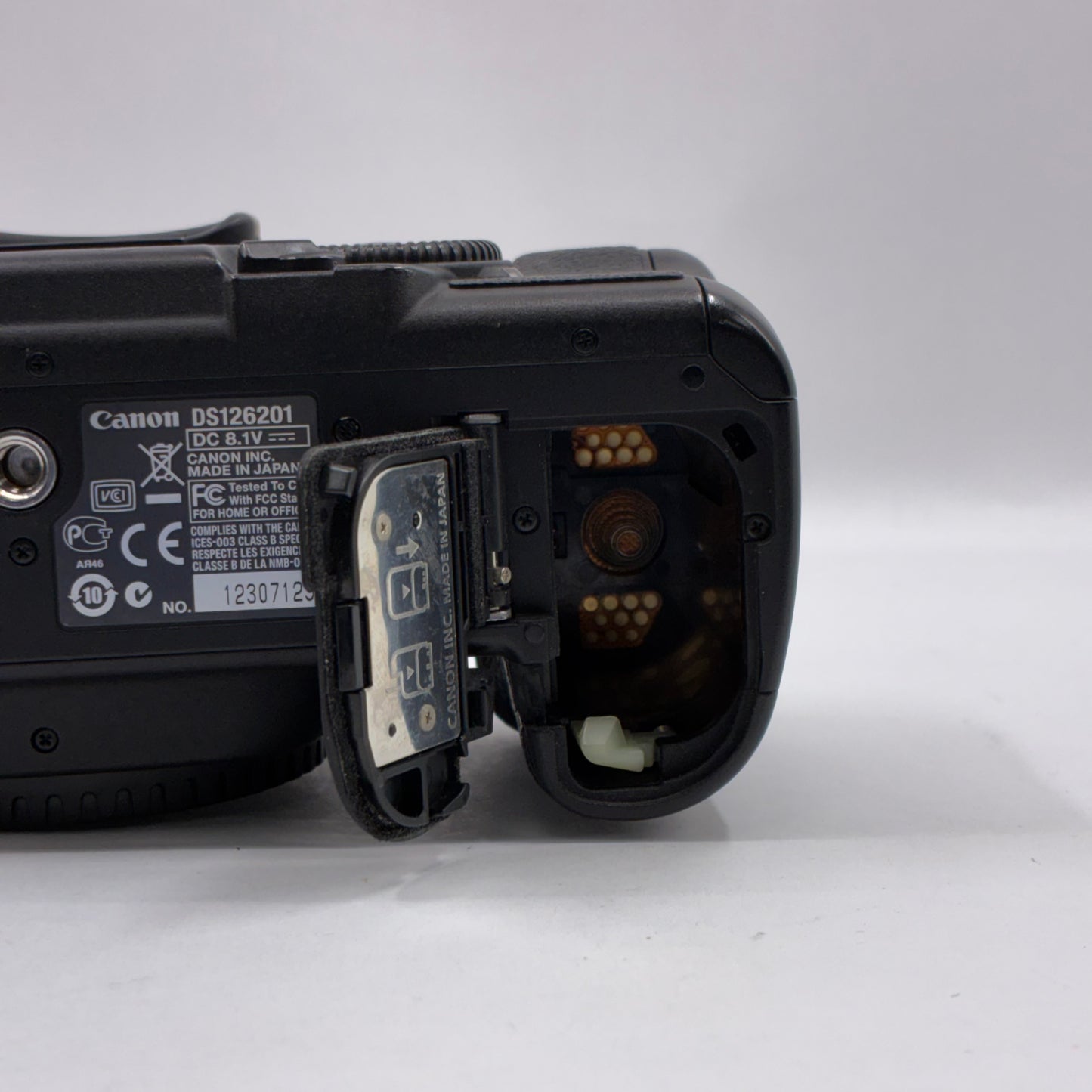 Canon EOS 5D Mark II 21.1MP Digital SLR DSLR Camera Body Only