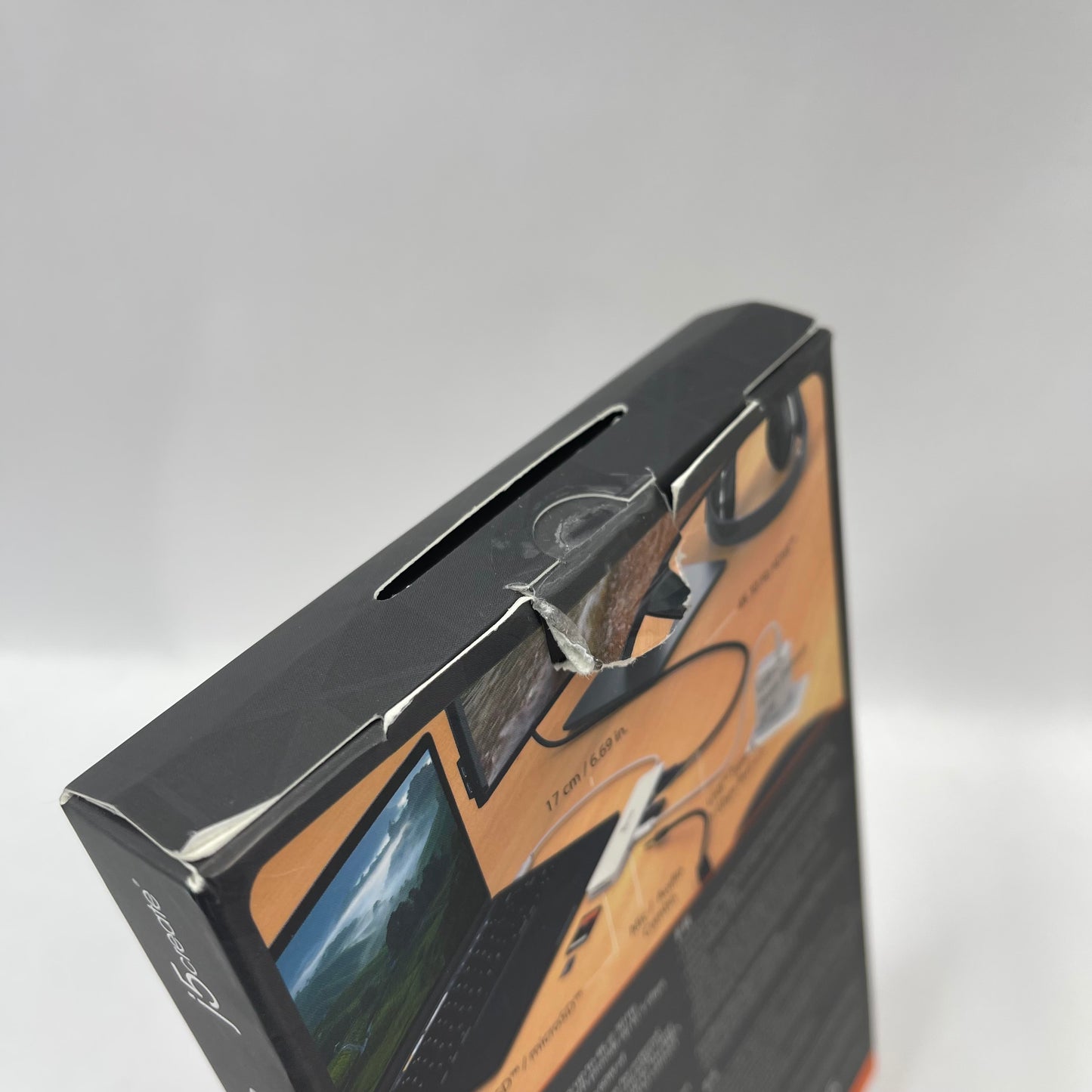 New j5create USB-C Multi-Port Hub Dock Station JCD373