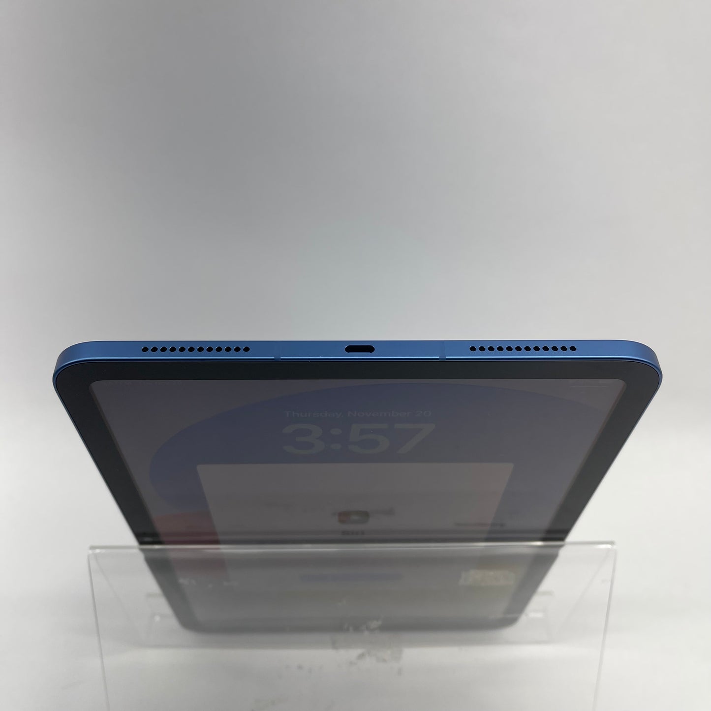 Unlocked Apple iPad 11" (A16) 128GB Blue MD7G4LL/A