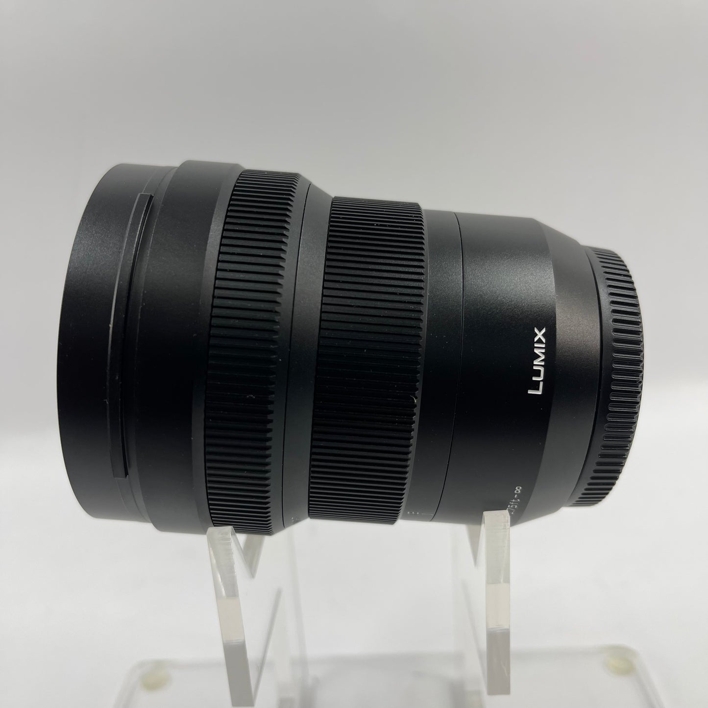 Panasonic Leica DG Vario-Elmarit 8-18mm f/2.8-4.0 ASPH Lens