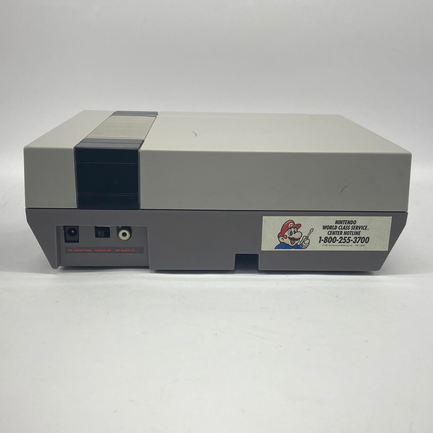 Nintendo Entertainment System NES Video Game Console NES-001 Gray