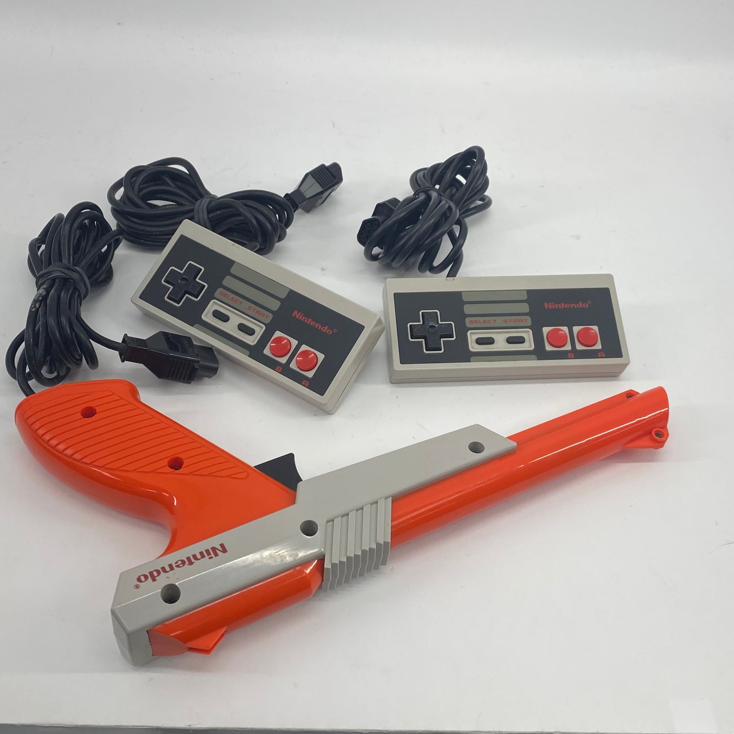 Nintendo Entertainment System NES Video Game Console NES-001 Gray