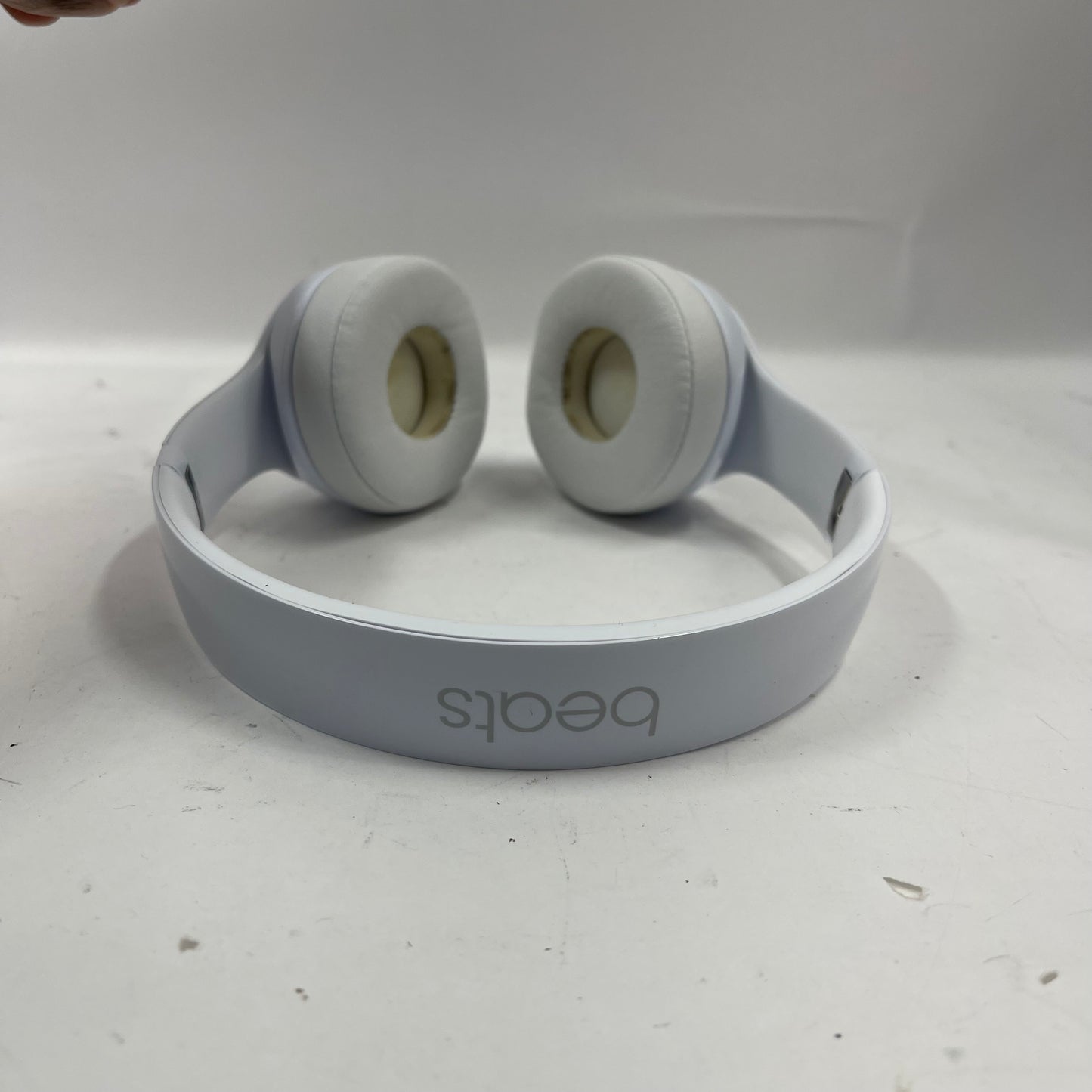Beats Solo3 Wireless Over-Ear Bluetooth Headphones White MNEP2LL/A