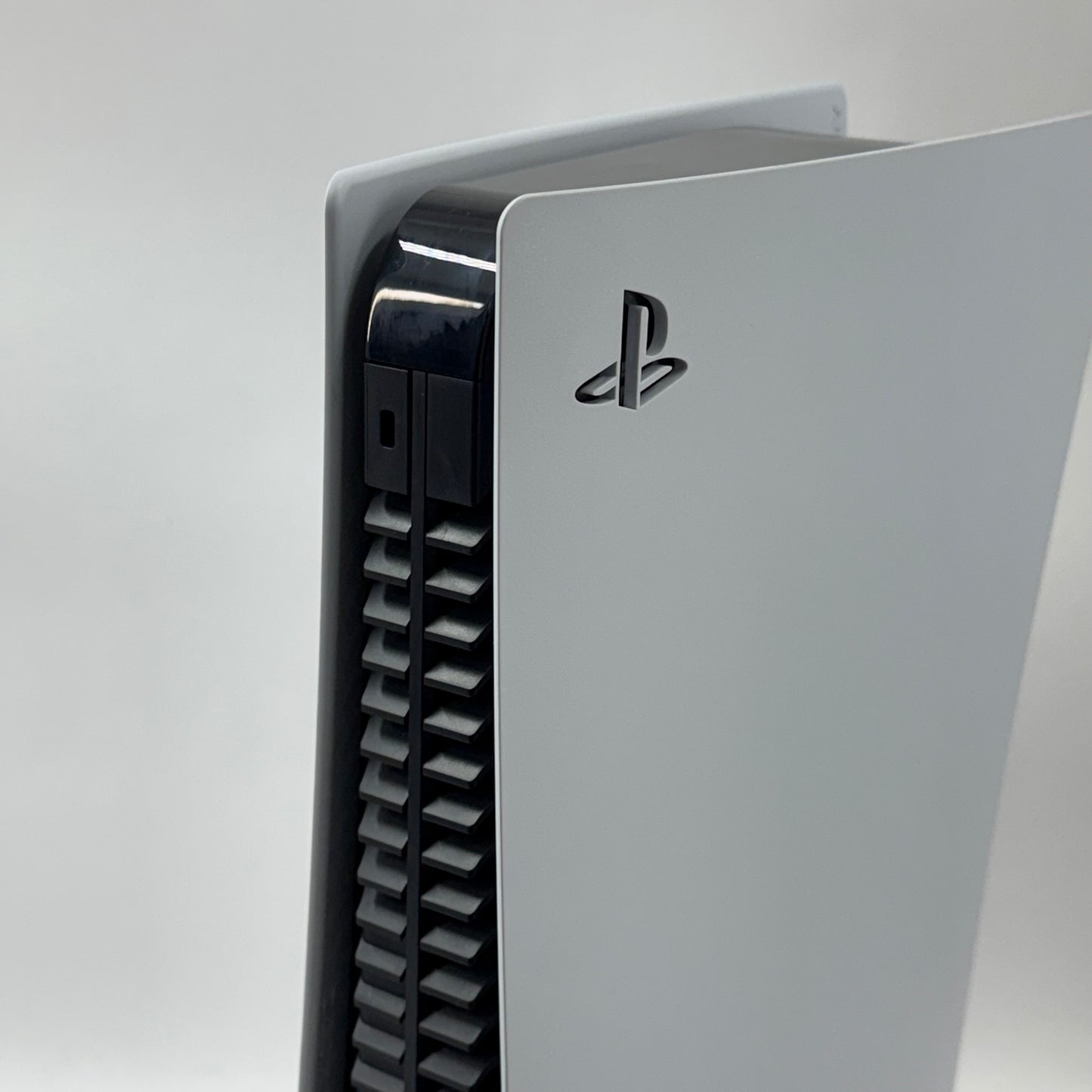 Sony PlayStation 5 Disc Edition PS5 825GB White Console Gaming System CFI-1215A