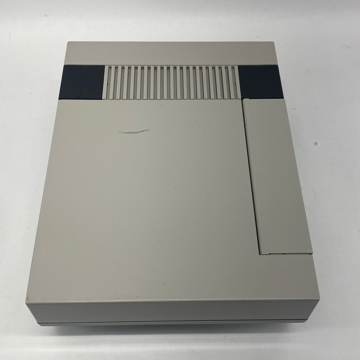 Nintendo Entertainment System NES Video Game Console NES-001 Gray