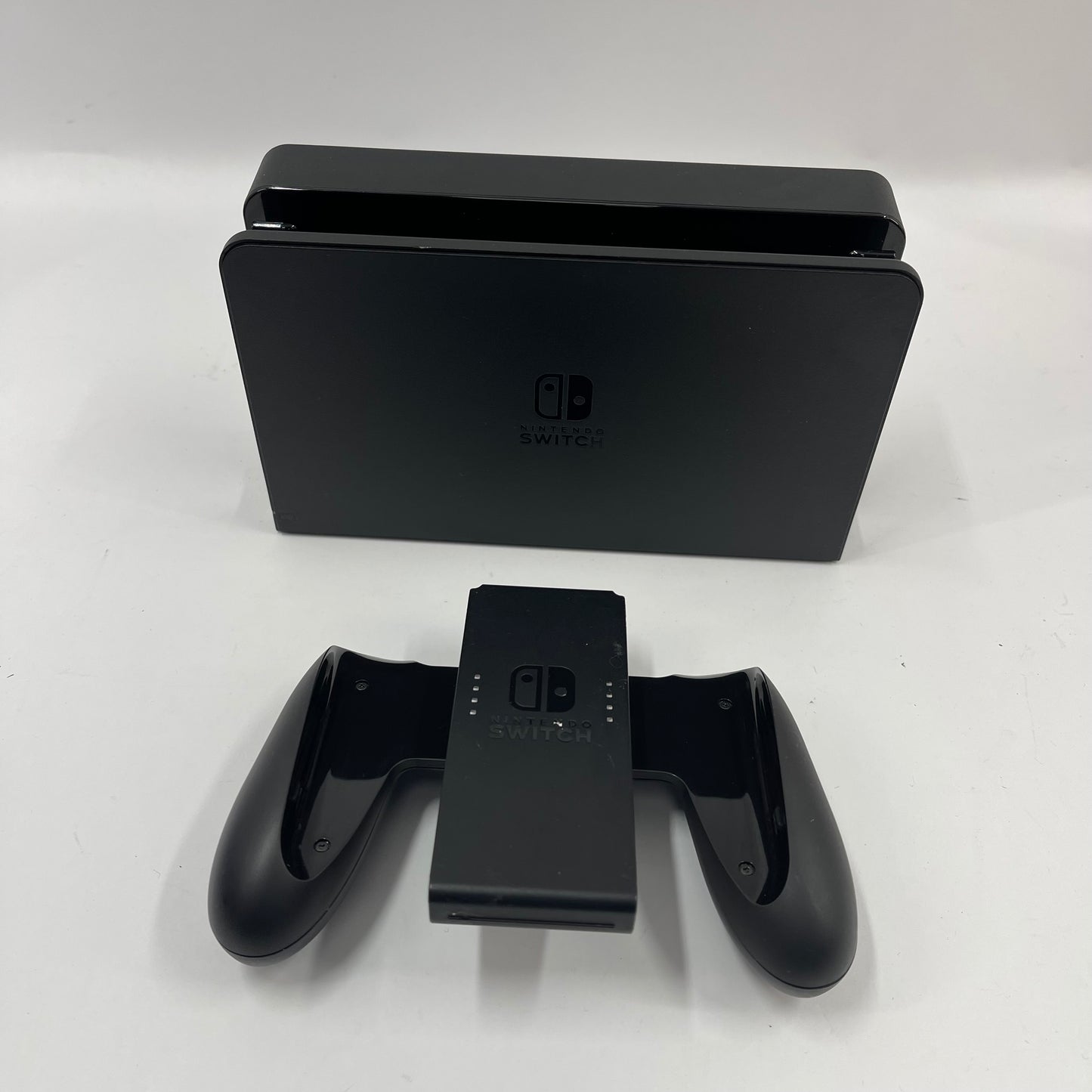 Nintendo Switch OLED Video Game Console HEG-001 Red/Blue
