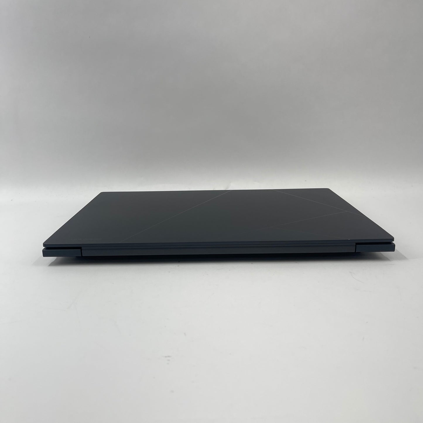 ASUS Zenbook Q420V 14.5" i7-13700H 2.4GHz 16GB RAM 512GB SSD