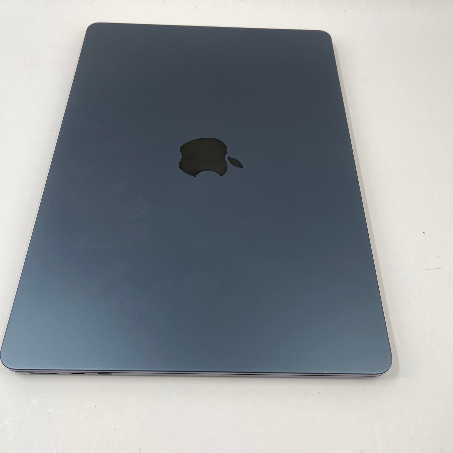 2024 Apple MacBook Air 13.6" M3 8C GPU 4.0GHz 8GB RAM 256GB SSD A3113