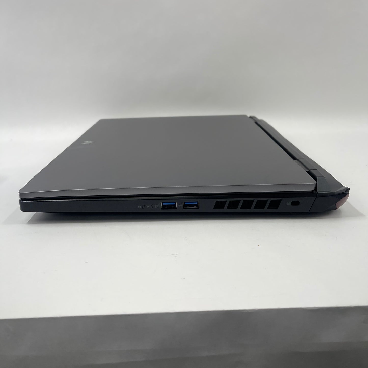 Acer Predator Helios Neo 16 16" Core i5-13500HX 32GB RAM GeForce RTX 4050 NO SSD
