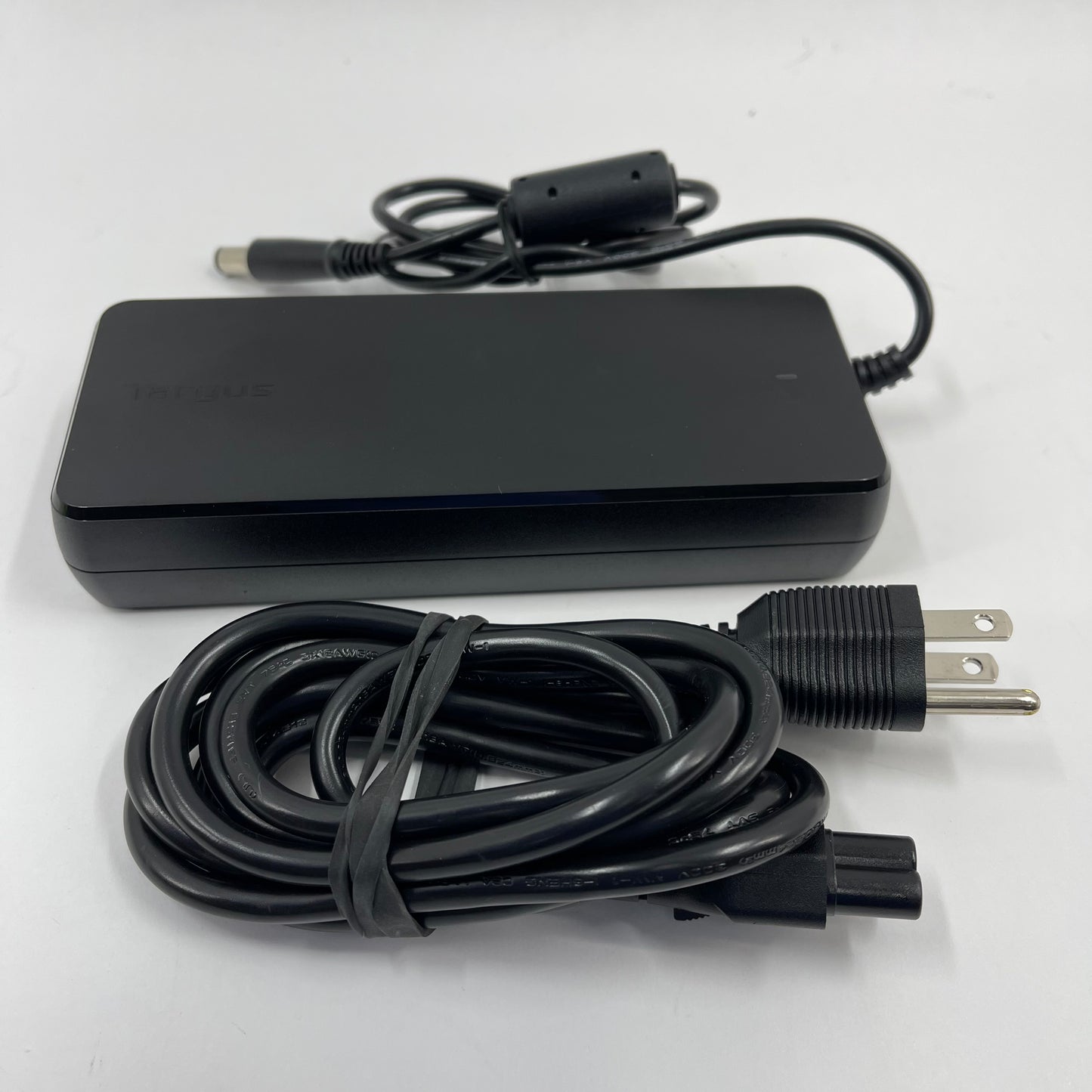 Targus APA151 100W AC Adapter