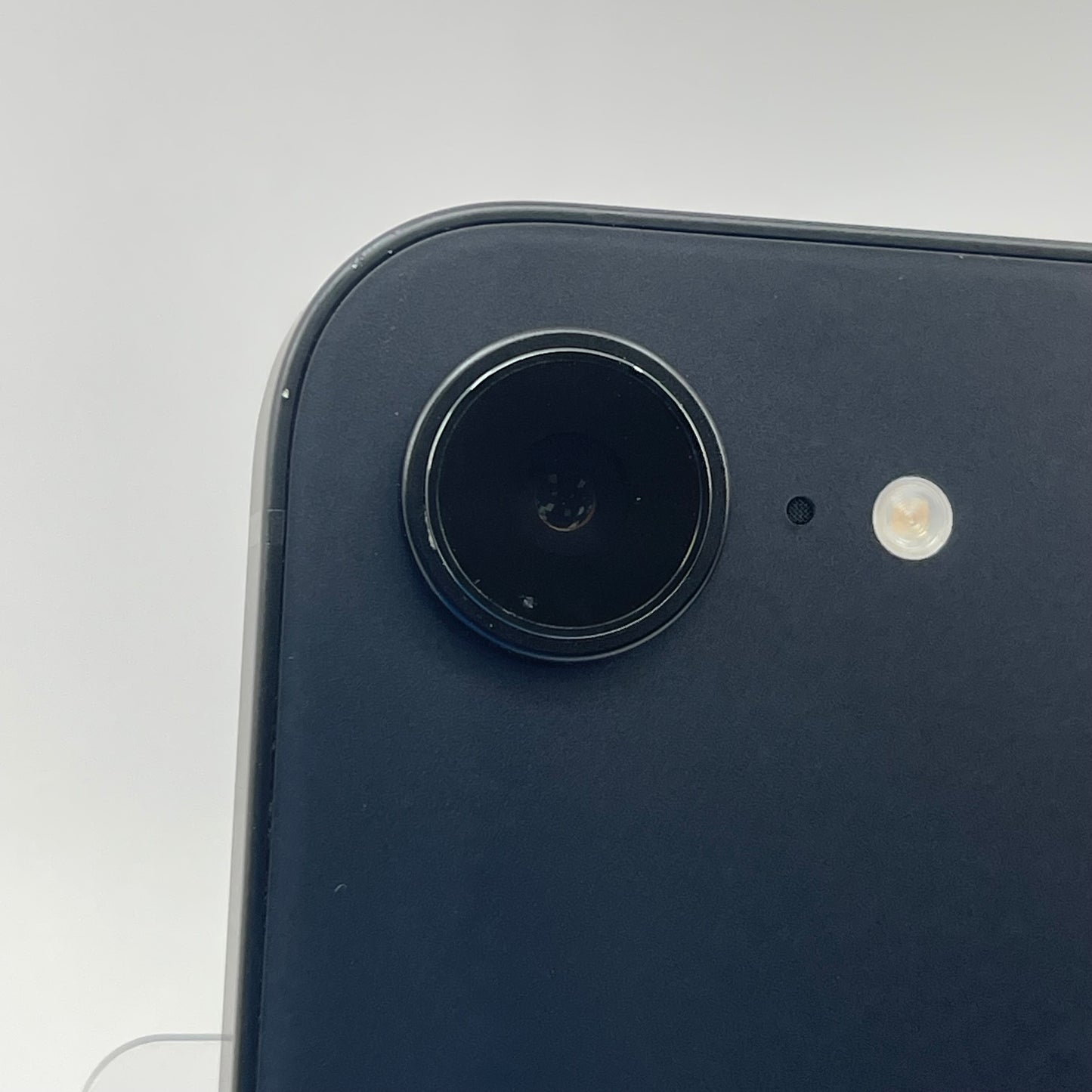 Unlocked Apple iPhone 16e 128GB Black MD0D4LL/A