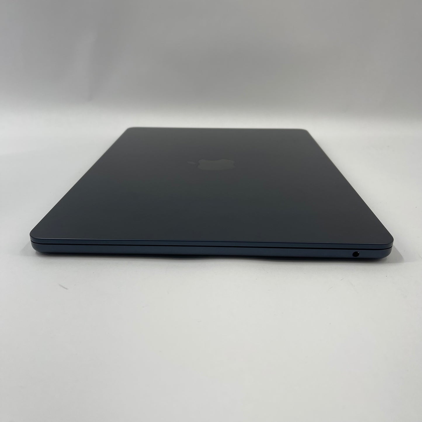 2025 Apple MacBook Air 13.6" M4 8C GPU 4.5GHz 16GB RAM 256GB SSD A3240