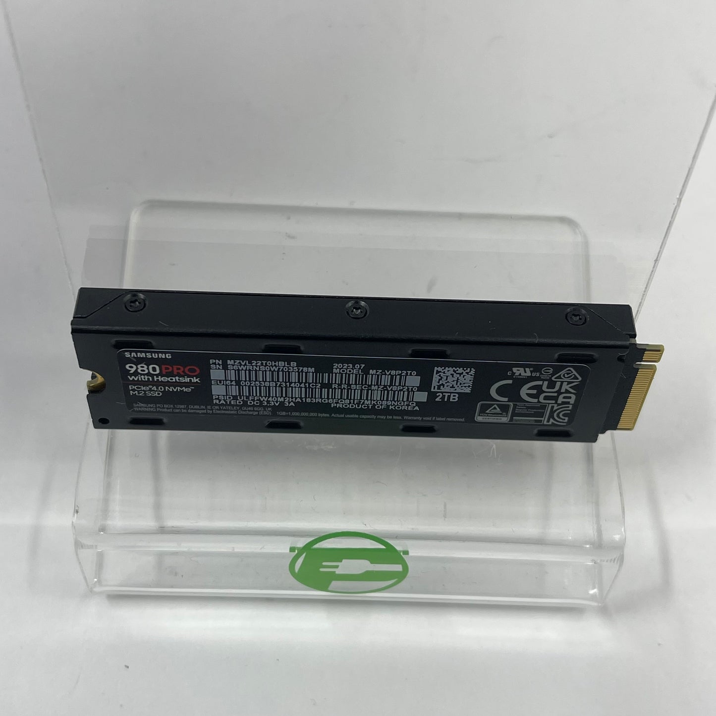 Samsung 980 Pro with Heatsink 2TB M.2 NVMe Gen 4.0 x 4 2280mm SSD MZ-V8P2T0