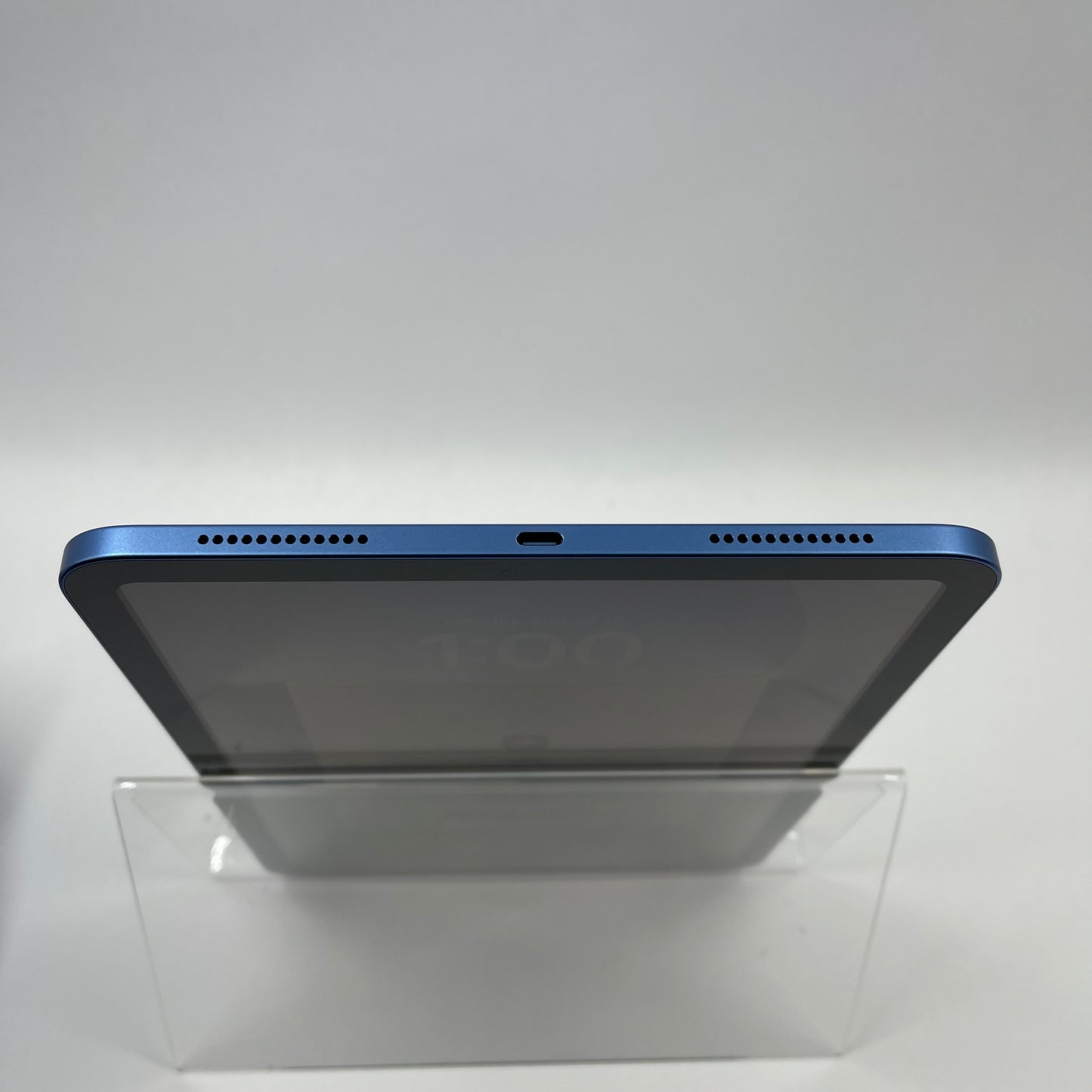 WiFi Only Apple iPad 10th Gen 64GB 18.6 Blue MPQ13LL/A