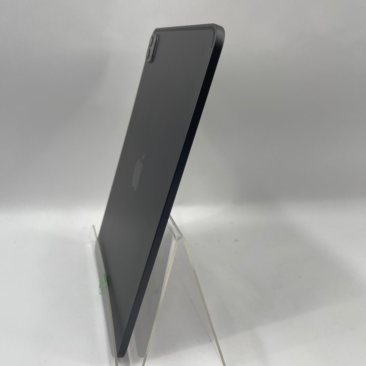 WiFi Only Apple iPad Pro 11" 2nd Gen 256GB Space gray MXDC2LL/A