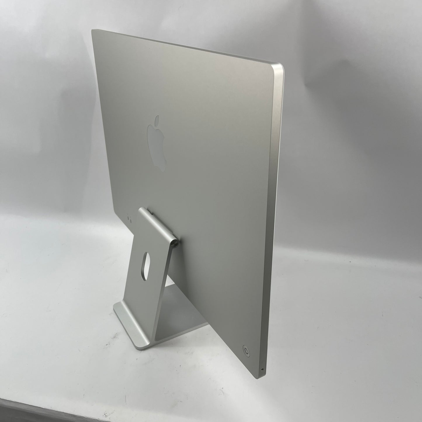 2021 Apple iMac 24" M1 3.2GHz 8GB RAM 256GB SSD Silver A2439