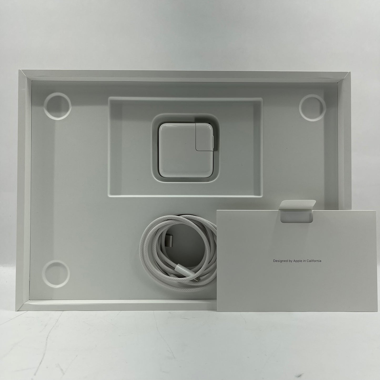 2022 Apple MacBook Air 13.6" M2 8C GPU 3.5GHz 16GB RAM 256GB SSD A2681