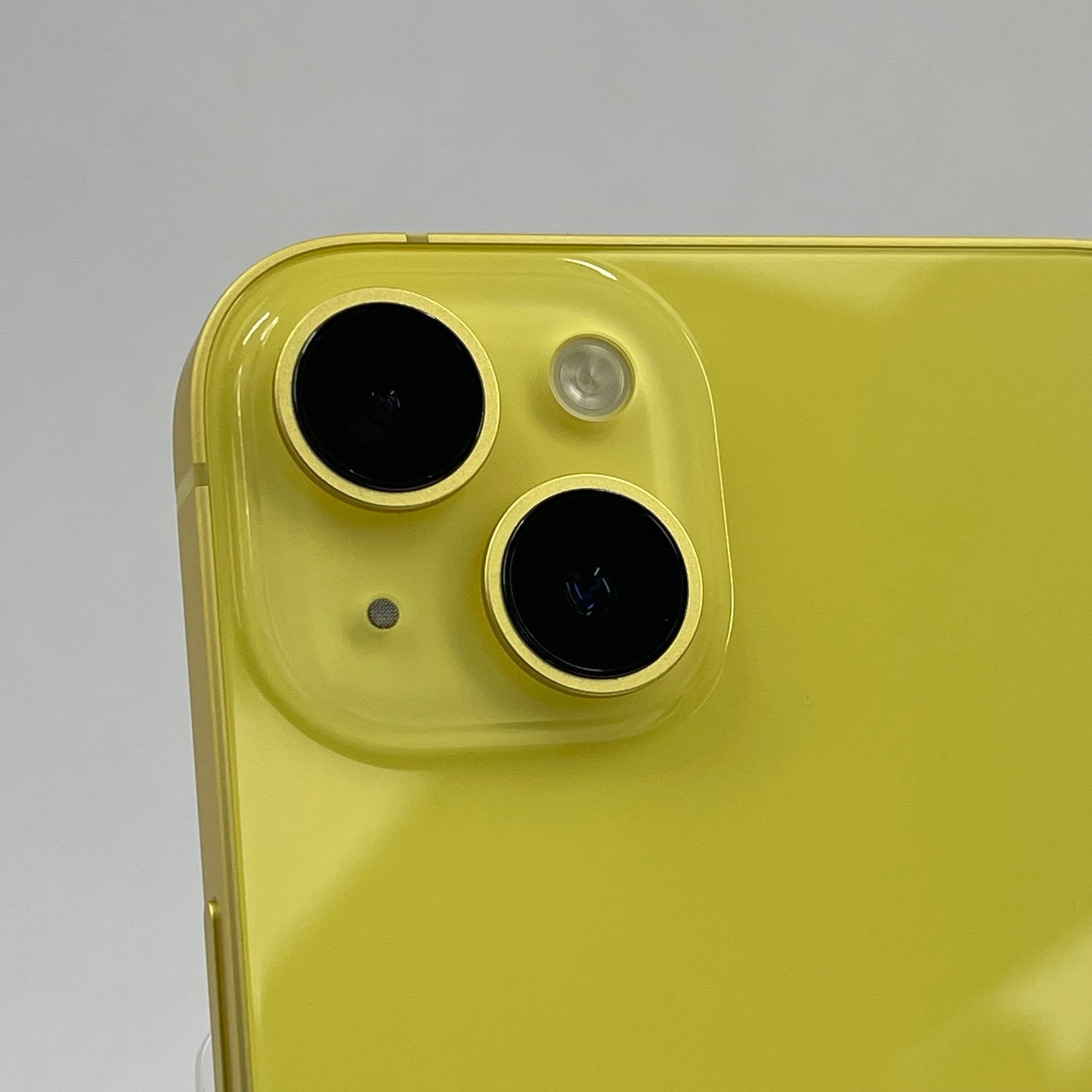 Unlocked Apple iPhone 14 Plus 512GB 18.6.1 Yellow MR5N3LL/A