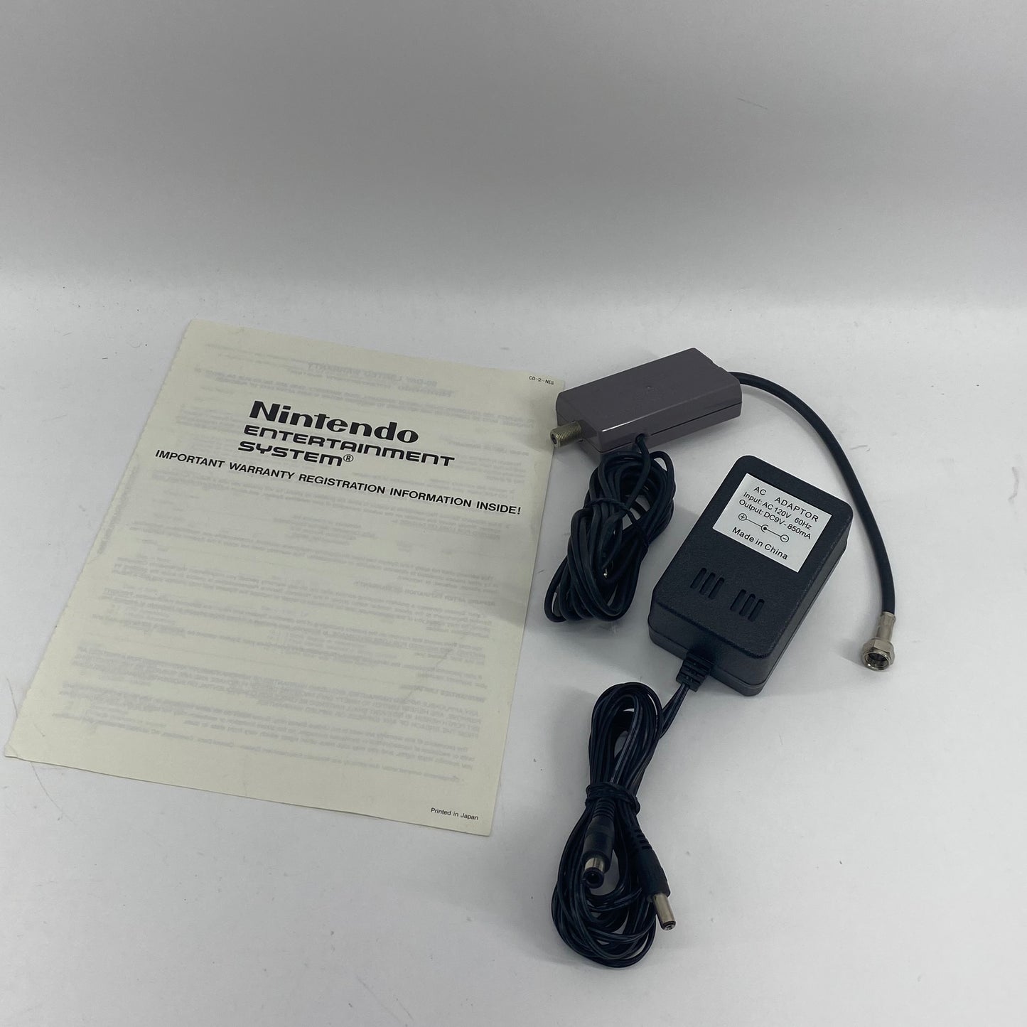 Nintendo Entertainment System NES Video Game Console NES-001 Gray