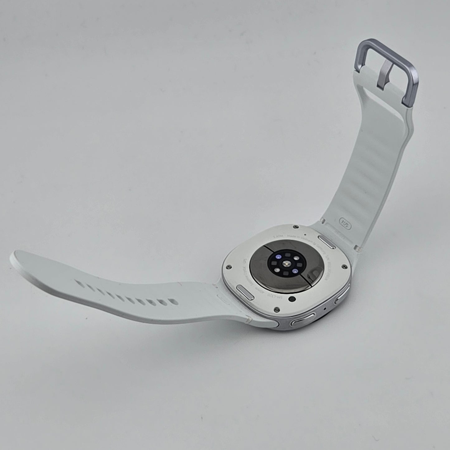 GPS Only Samsung Galaxy Watch8 Armor Aluminum SM-L320