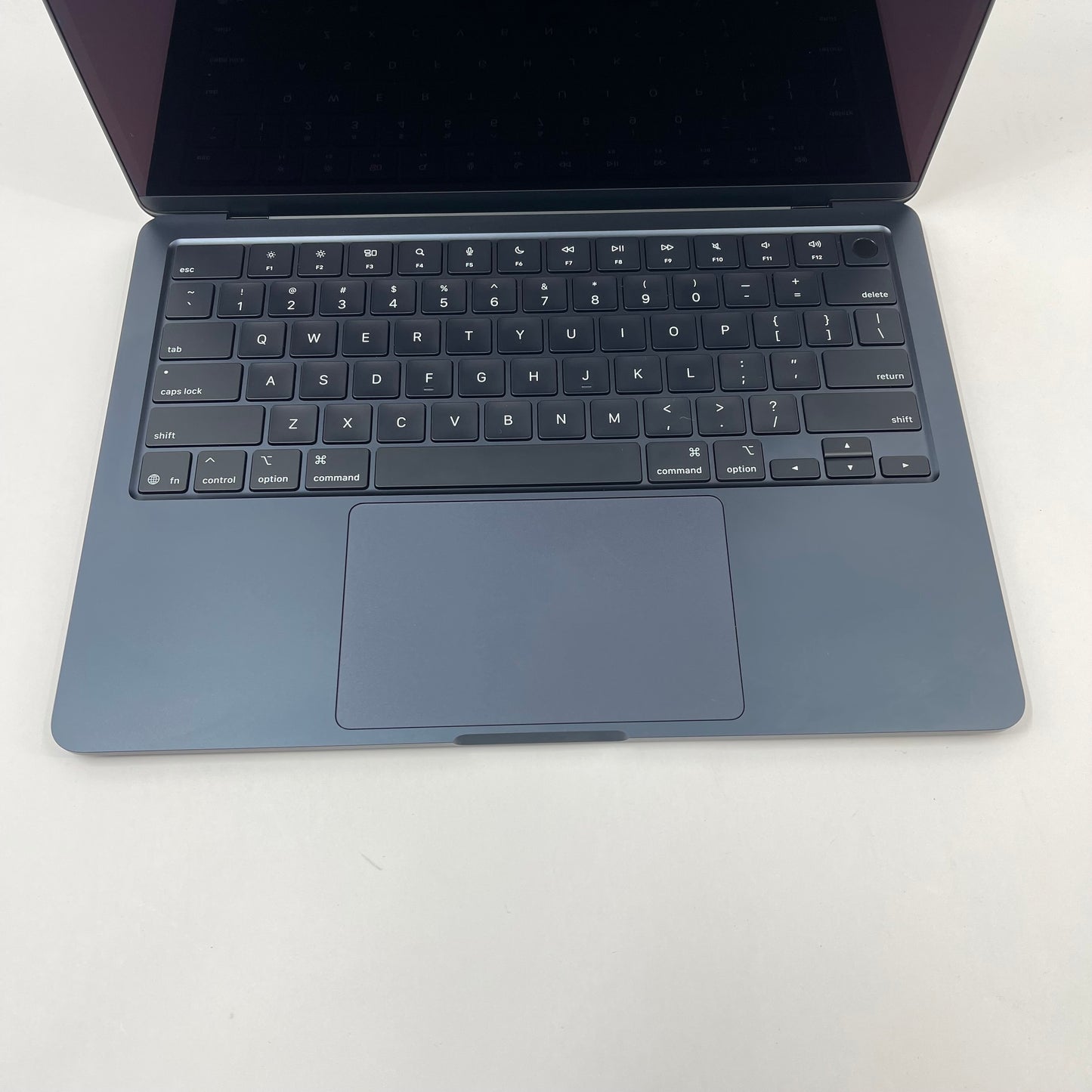 2025 Apple MacBook Air 13.6" M4 8C GPU 4.5GHz 16GB RAM 256GB SSD A3240