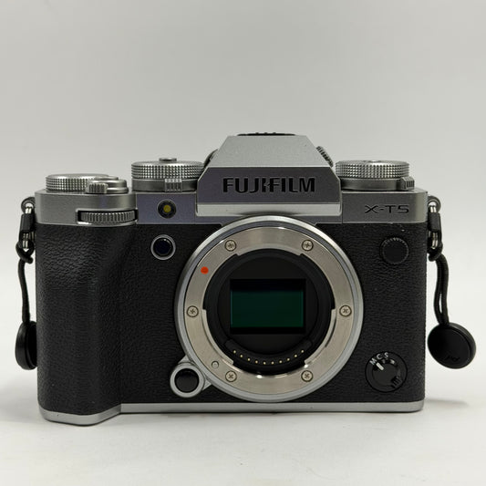 Fujifilm X-T5 16953883 40.2 Digital Camera Body