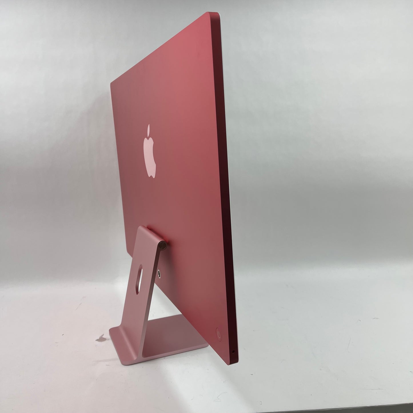 2024 Apple iMac 24" M4 4.5GHz 16GB RAM 256GB SSD Pink MWUG3LL/A
