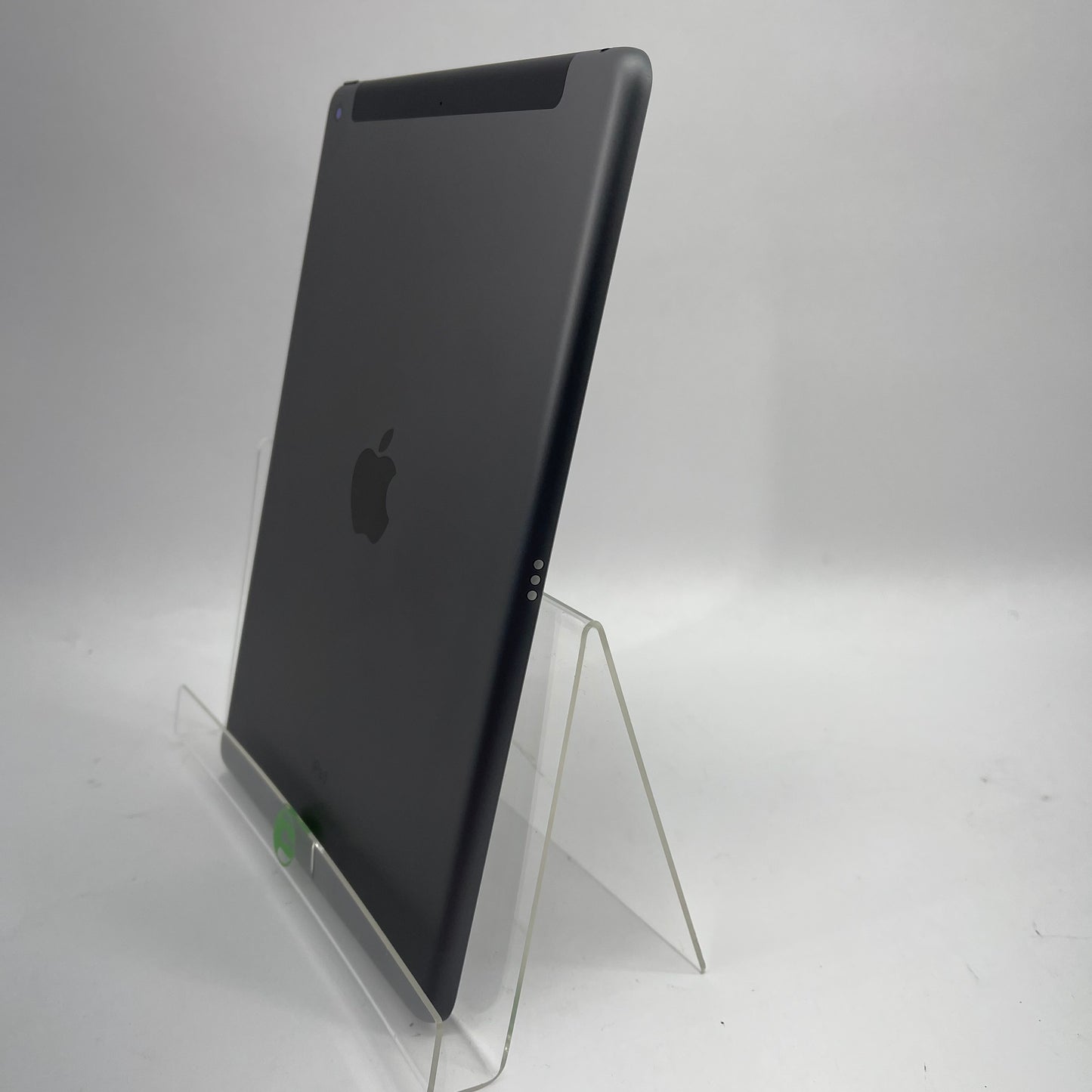 WiFi Only Apple iPad 7th Gen 32GB Space Gray MW6H2LL/A