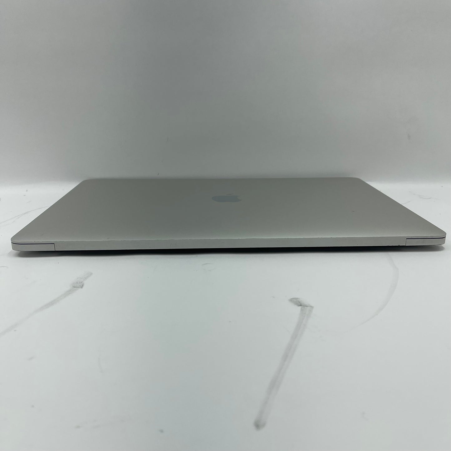 2018 Apple MacBook Pro 15" i7 2.6GHz 16GB RAM 512GB SSD Silver A1990