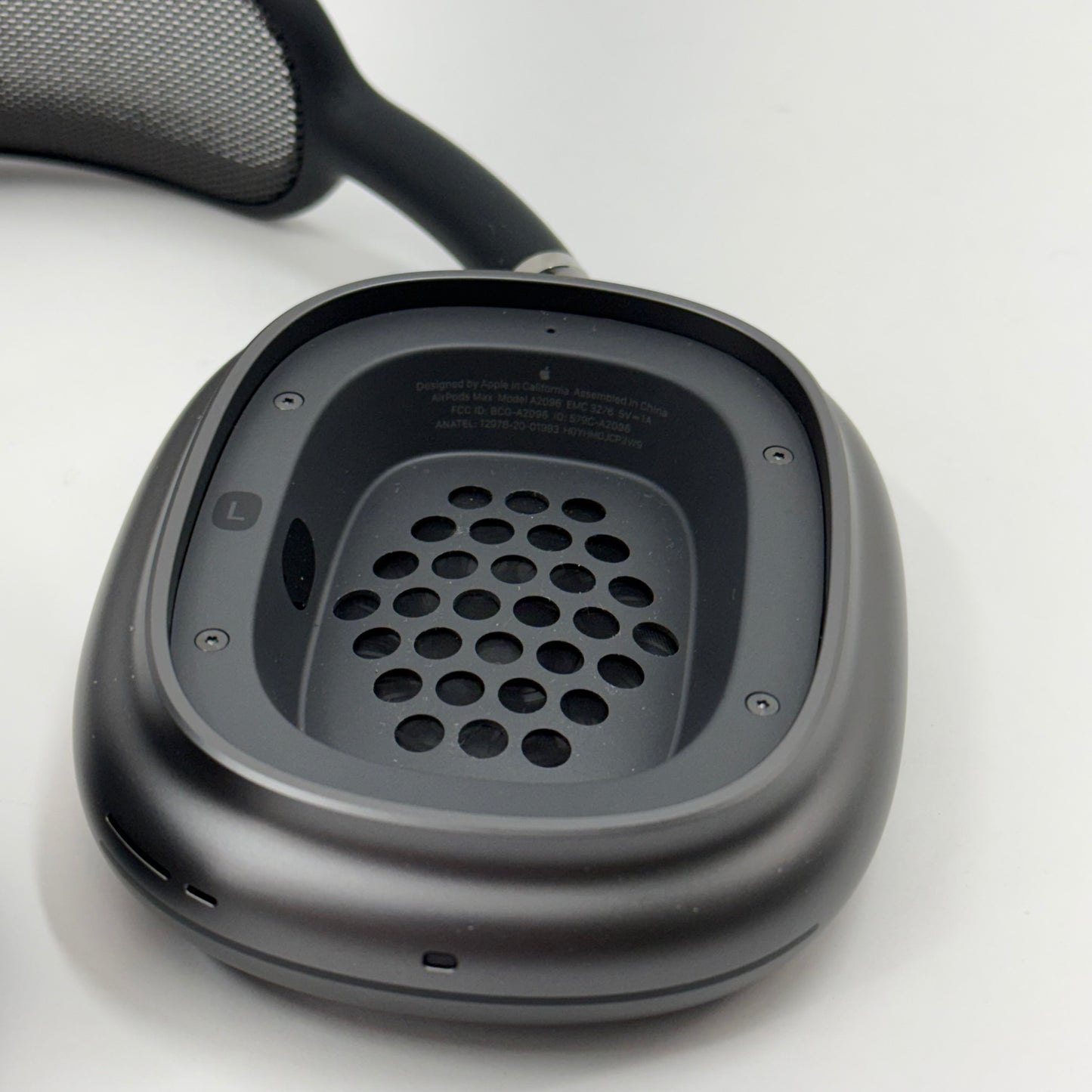 Apple AirPods Max Wireless Over-Ear Headphones Space Gray MGYH3AM/A