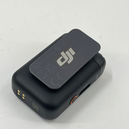 DJI Osmo Pocket 3 Creater Combo 9.4MP 3-Axis Stabilized 4K Handheld Camera