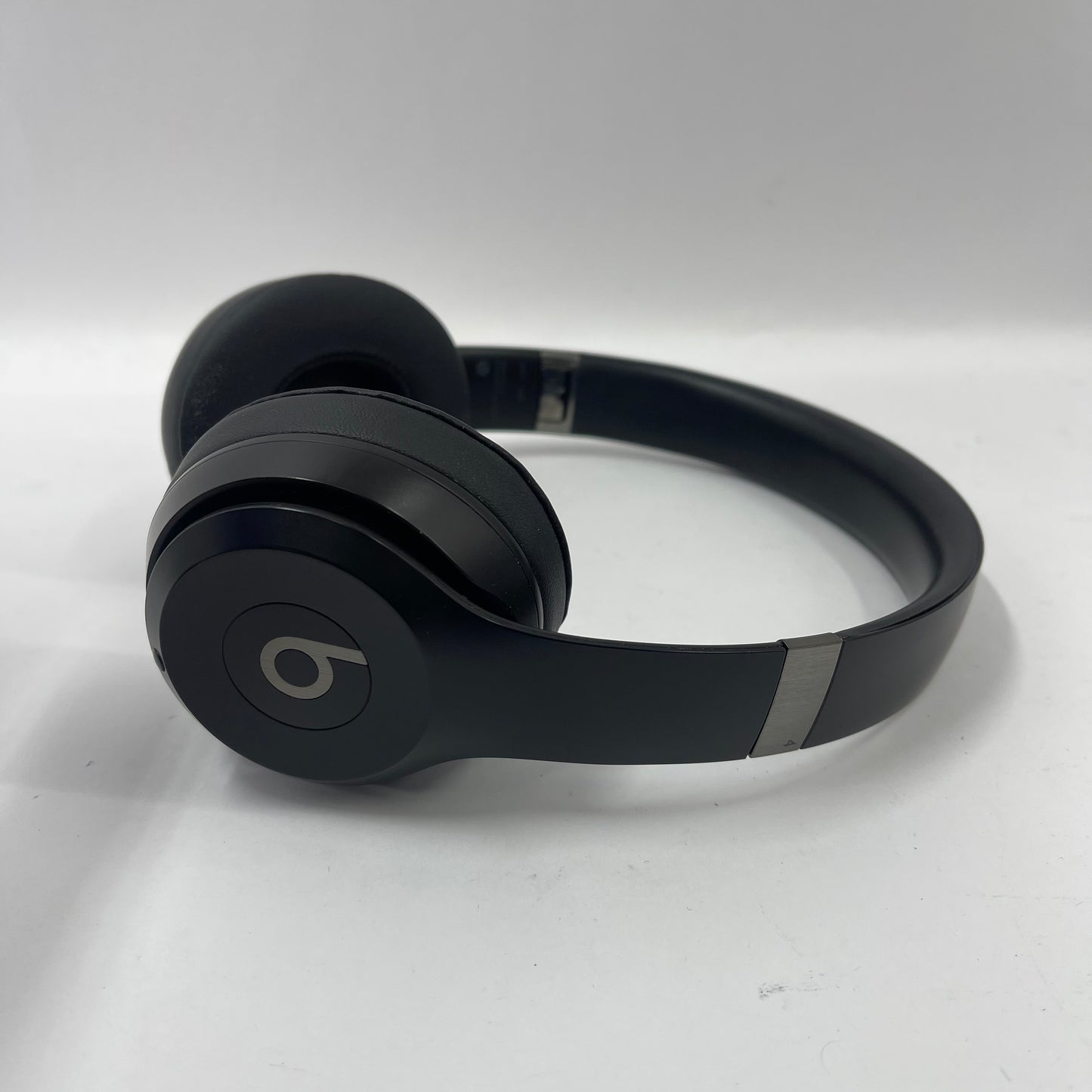 Beats Solo4 Wireless Over-Ear Bluetooth Headphones Black A3140