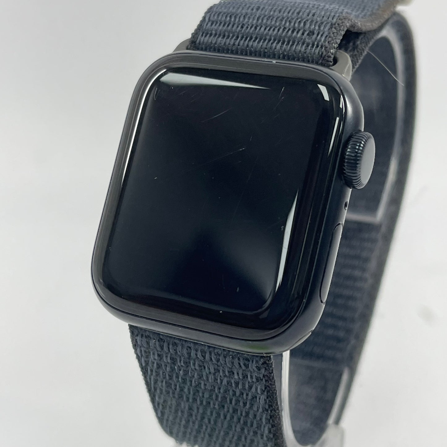 GPS Only Apple Watch SE 2nd Gen 40MM Midnight Aluminum Blue Sport Loop A2722