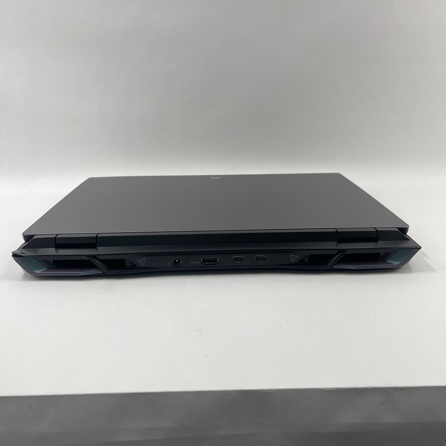 Acer Predator Helios Neo 16 16" Core i5-13500HX 32GB RAM GeForce RTX 4050 NO SSD