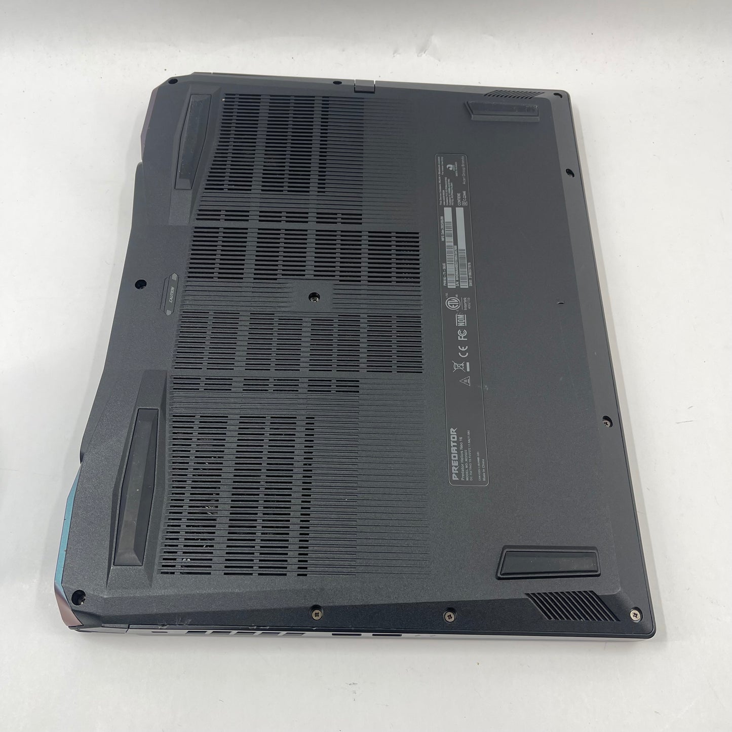 Acer Predator Helios Neo 16 16" Core i5-13500HX 32GB RAM GeForce RTX 4050 NO SSD