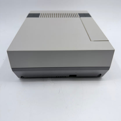 Nintendo Entertainment System NES Video Game Console NES-001 Gray