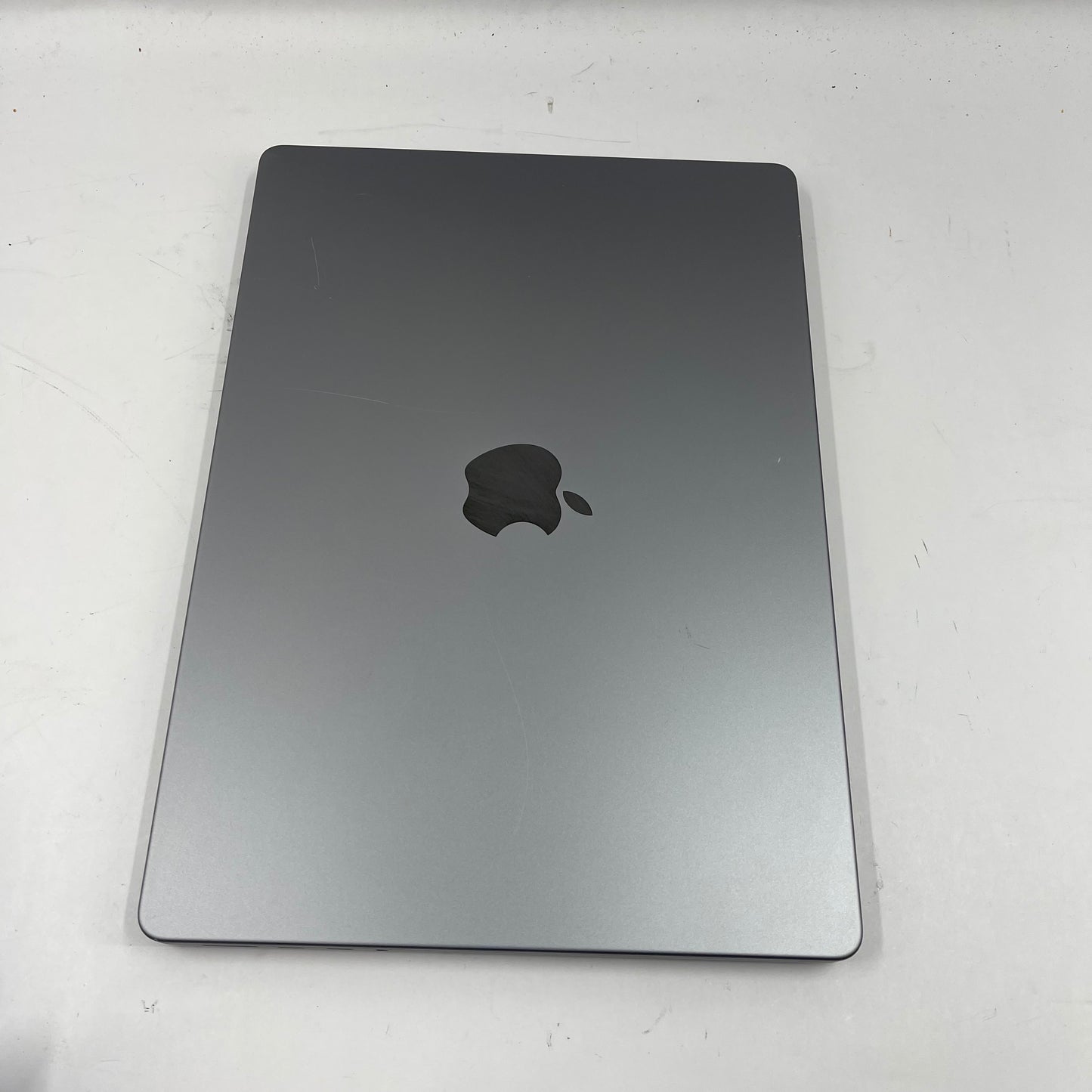 2023 Apple MacBook Pro 12" M3 10C GPU 4.0GHz 16GB RAM 256GB SSD MXE03LL/A