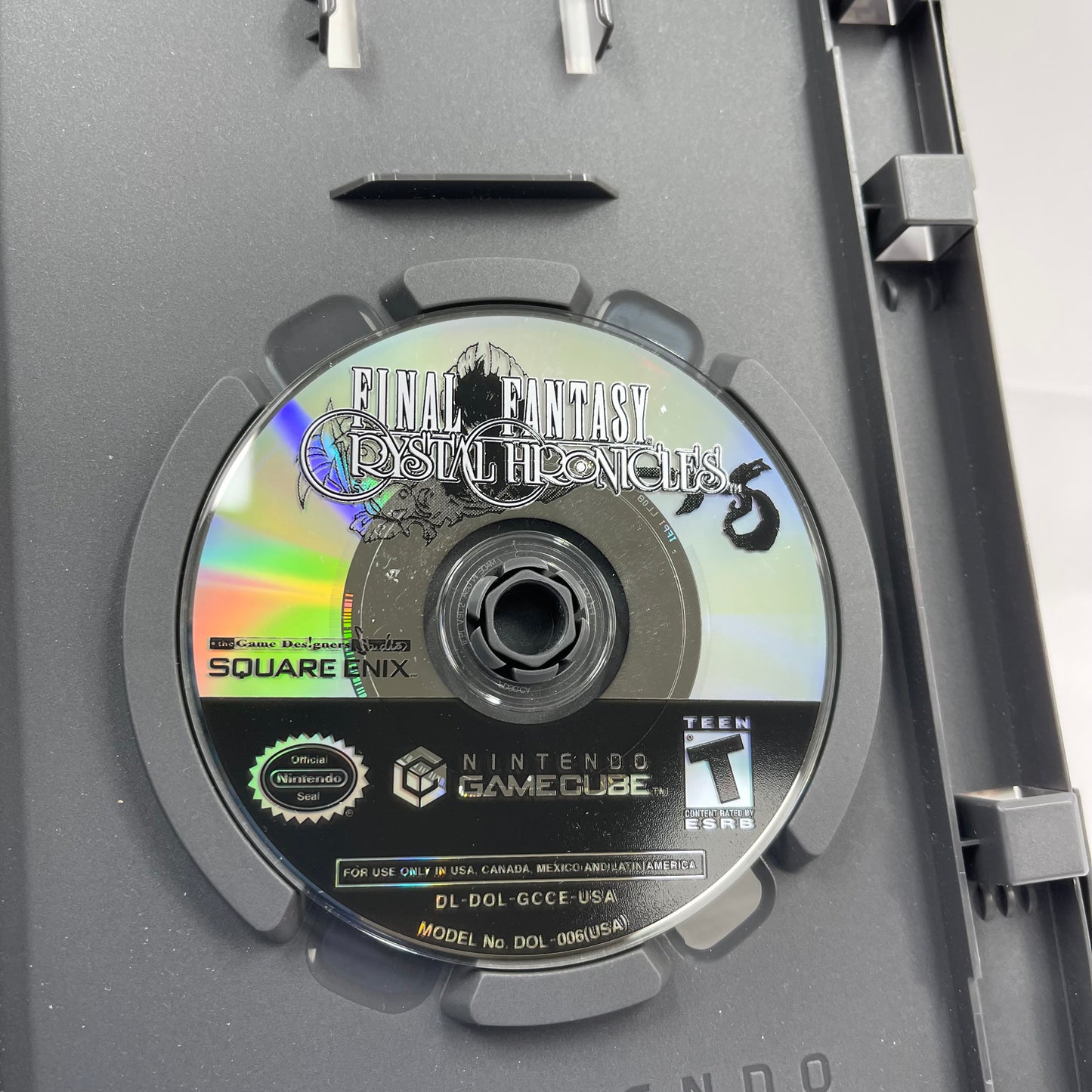 Final Fantasy Crystal Chronicles (Nintendo GameCube, 2004)