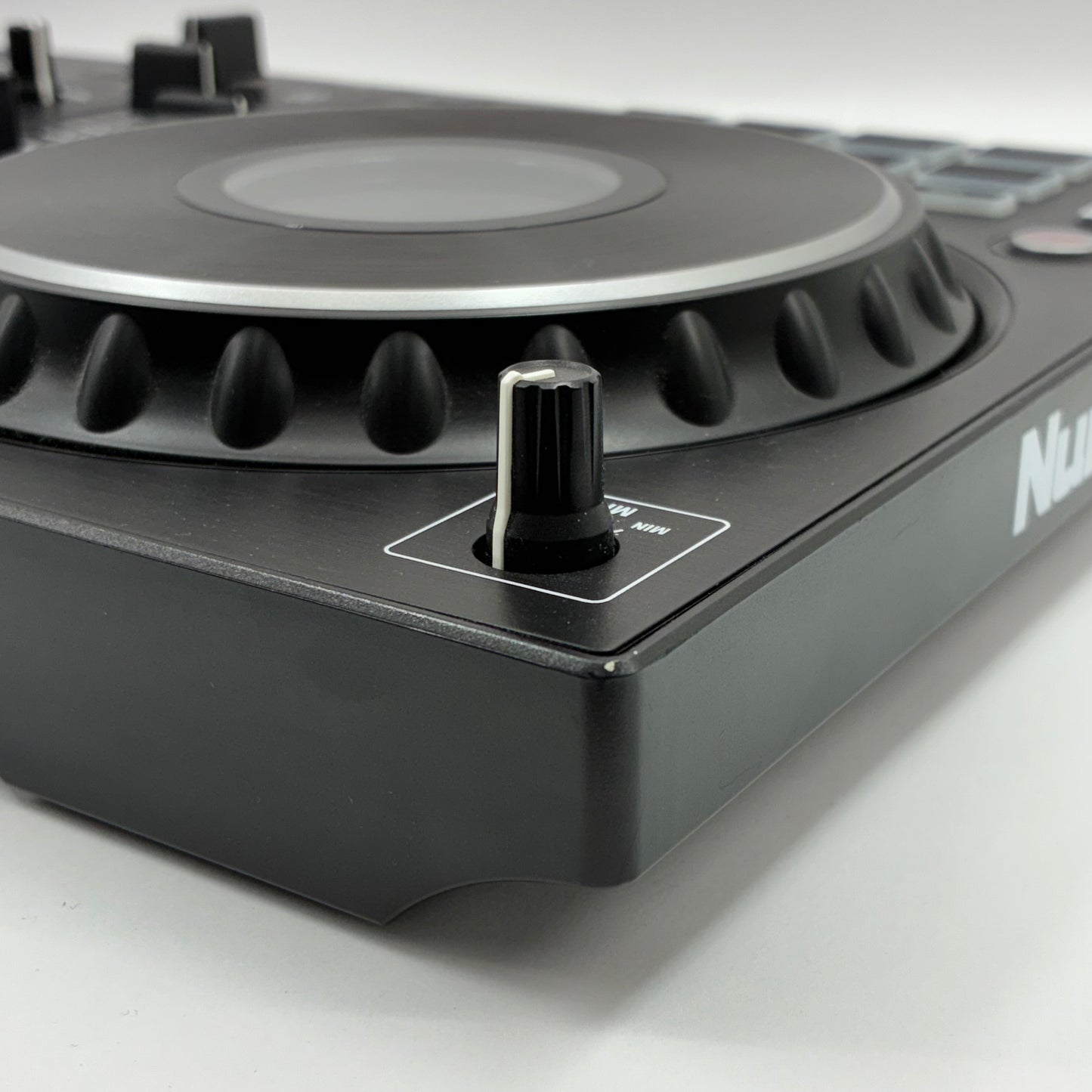 Numark Mixtrack Platinum FX 4-Deck Layering  DJ Controller